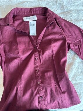 Brand New Hollister Cinched Women's Button-Down Shirt in Deep Berry